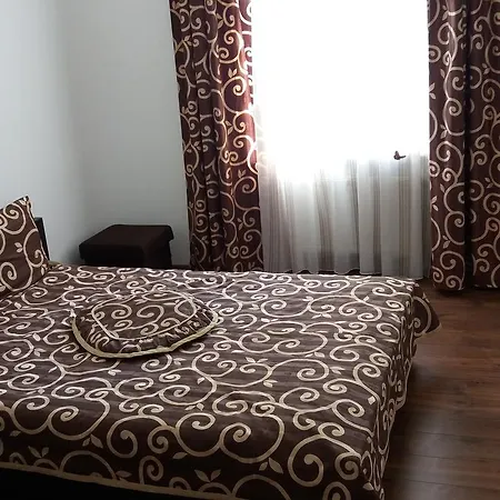 Apartment On Vienietsianova 13